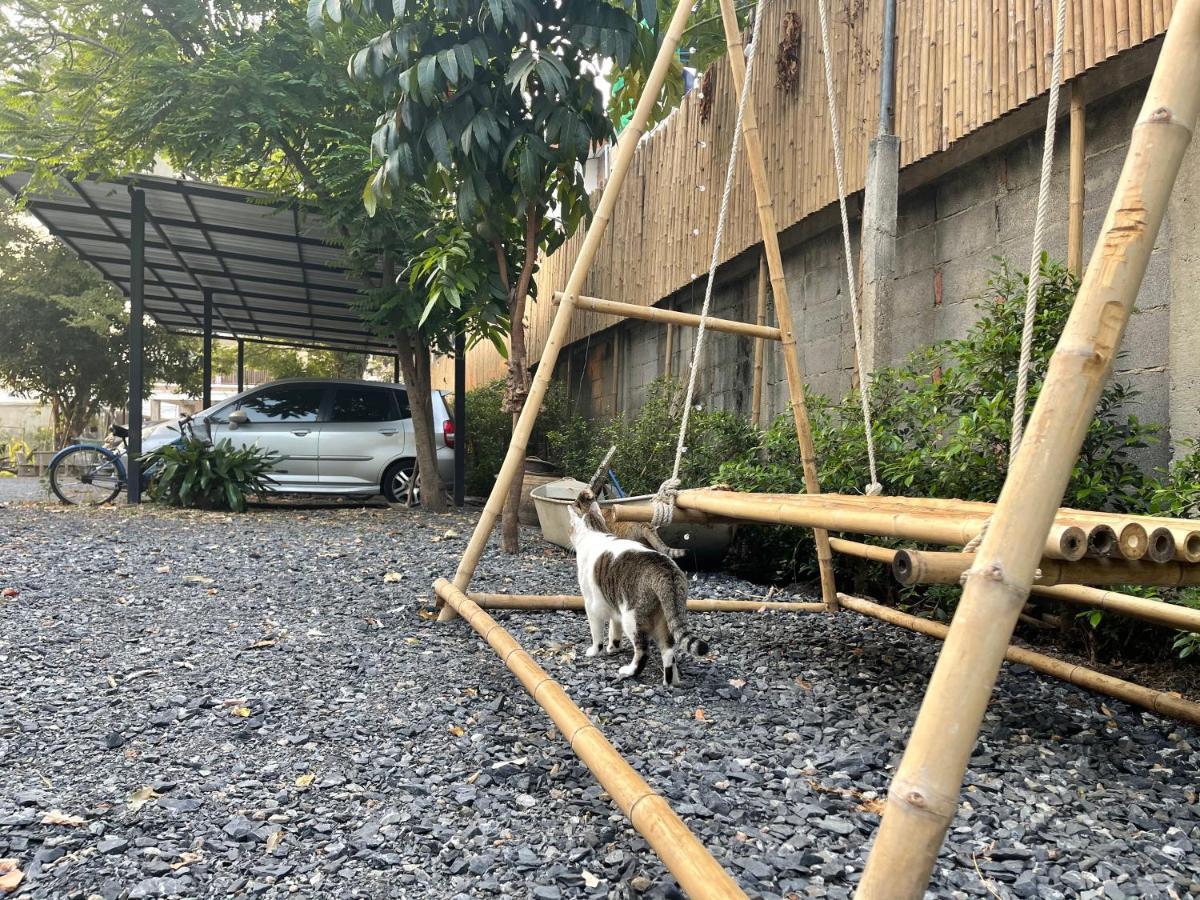 Banmai87 Guest House บ้านไม้87 เกสต์เฮ้าส์ Phranakhonszi Ajutthaja Kültér fotó