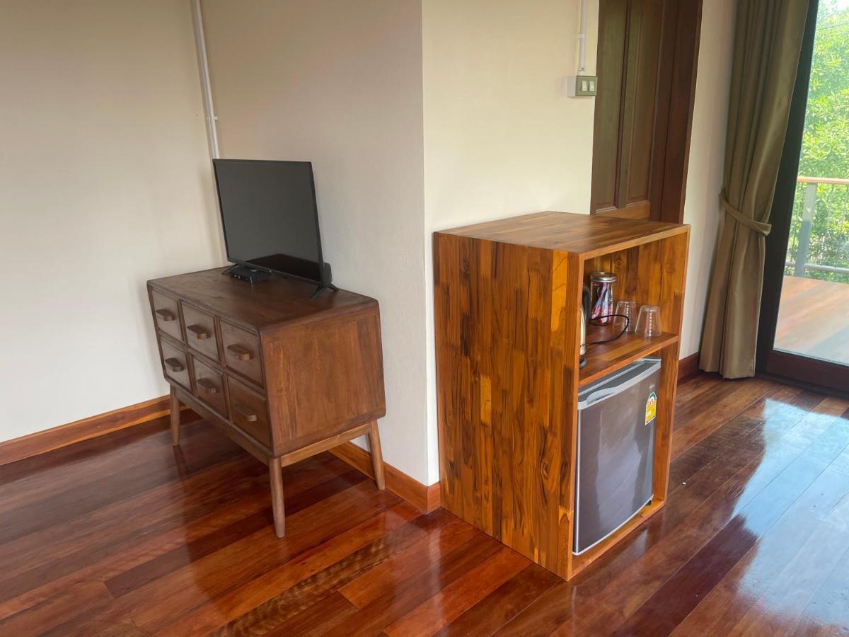 Banmai87 Guest House บ้านไม้87 เกสต์เฮ้าส์ Phranakhonszi Ajutthaja Kültér fotó