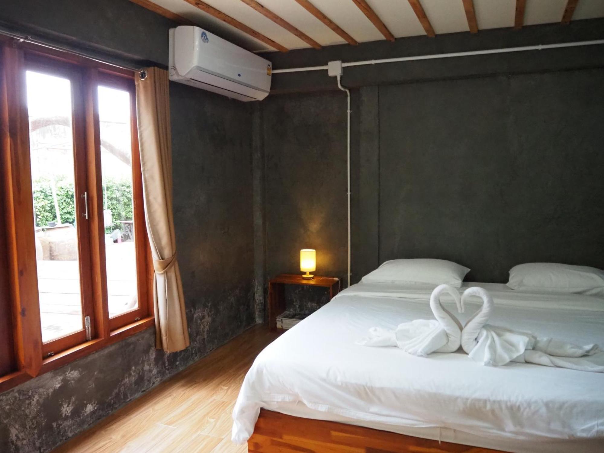 Banmai87 Guest House บ้านไม้87 เกสต์เฮ้าส์ Phranakhonszi Ajutthaja Kültér fotó
