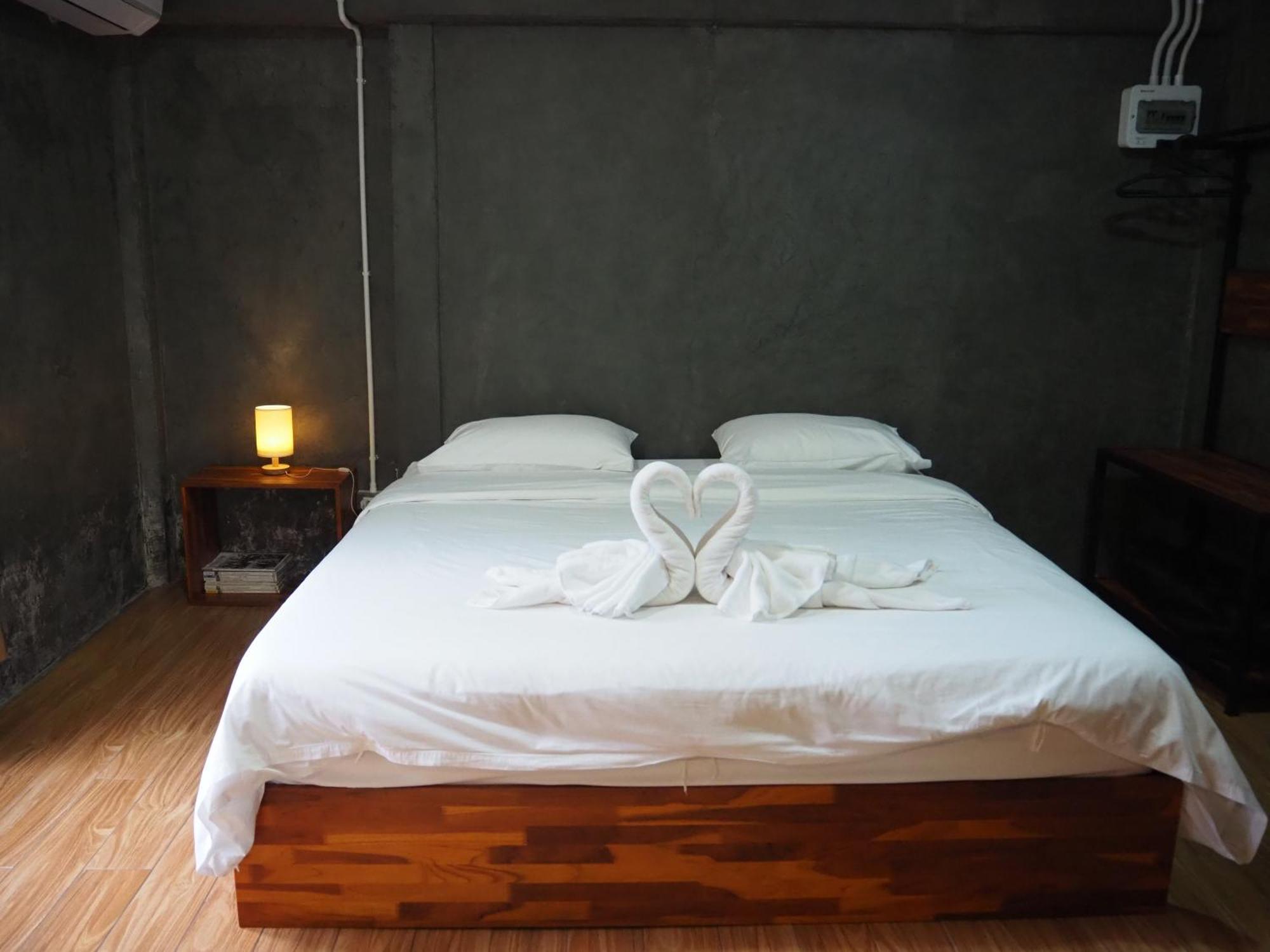 Banmai87 Guest House บ้านไม้87 เกสต์เฮ้าส์ Phranakhonszi Ajutthaja Kültér fotó