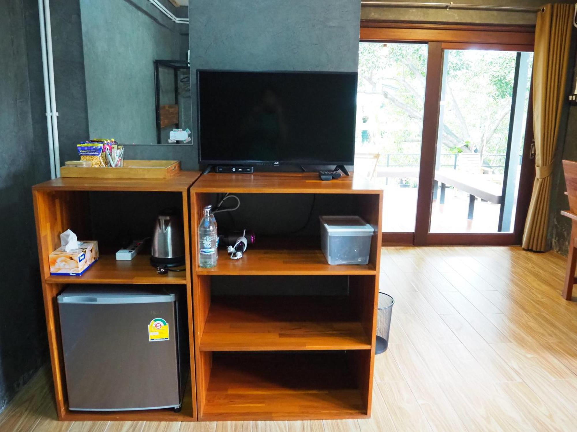 Banmai87 Guest House บ้านไม้87 เกสต์เฮ้าส์ Phranakhonszi Ajutthaja Kültér fotó