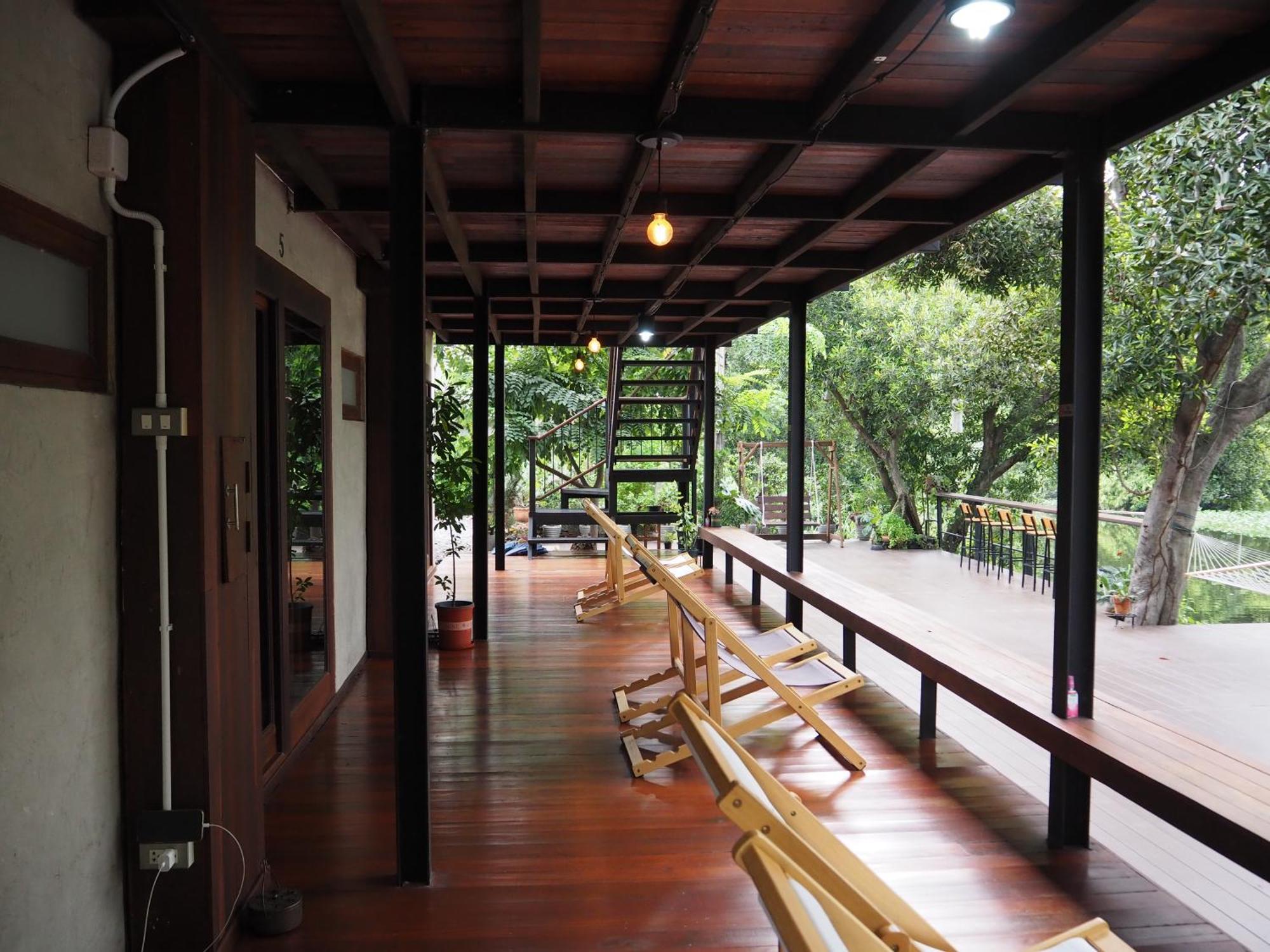 Banmai87 Guest House บ้านไม้87 เกสต์เฮ้าส์ Phranakhonszi Ajutthaja Kültér fotó